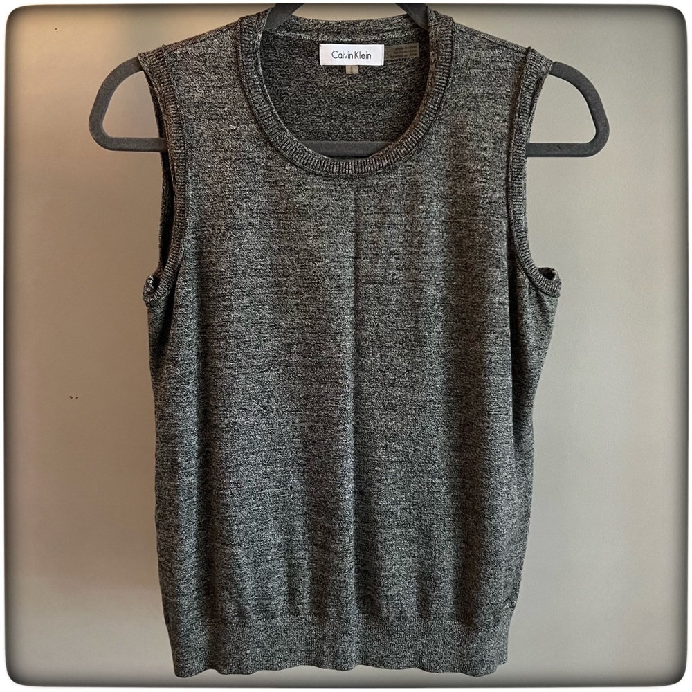 SALE 🌻 CALVIN KLEIN heather gray crew neck sleeveless shell sweater top